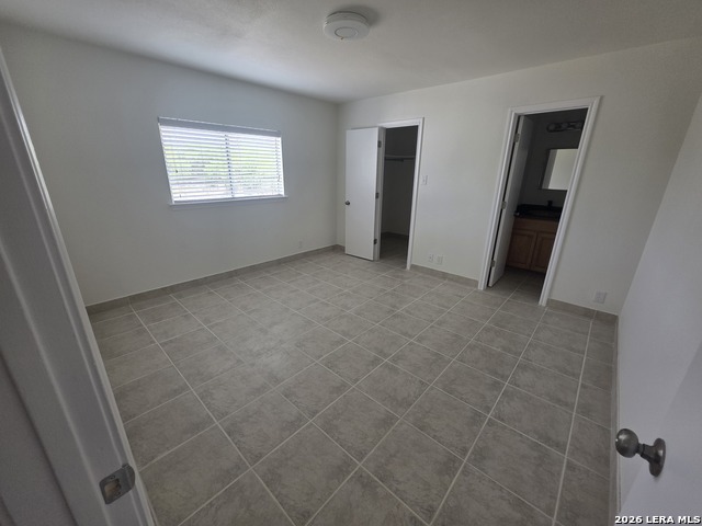 Image 15 of 19 For 8906 Kenton Briar