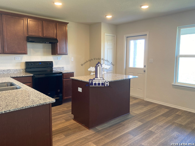 Image 4 of 17 For 6231 Windy Green