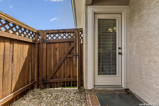 Image 22 of 33 For 10910 Toscana Sands