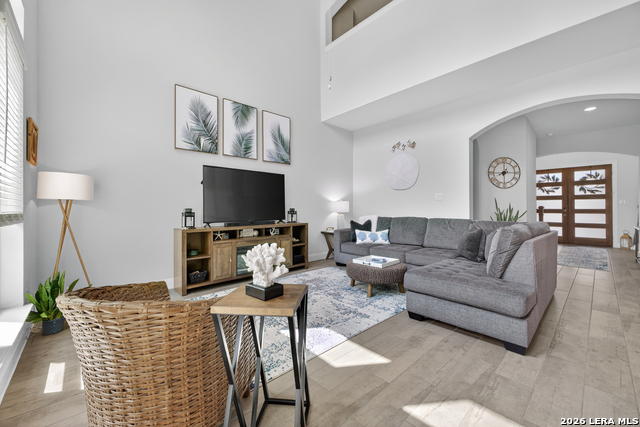 Image 17 of 34 For 5850 Sweetwater