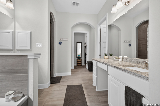 Image 22 of 34 For 5850 Sweetwater