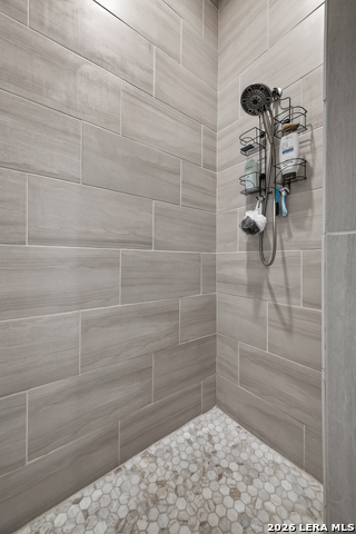 Image 24 of 34 For 5850 Sweetwater