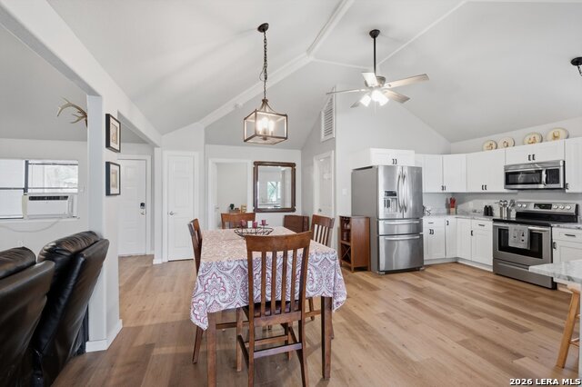 Image 7 of 55 For 772 Pebble Beach Dr Nw