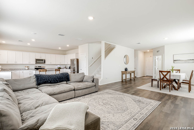 Image 12 of 38 For 10203 Band Wagon