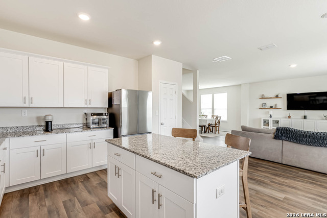 Image 16 of 38 For 10203 Band Wagon