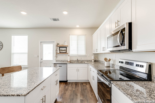 Image 17 of 38 For 10203 Band Wagon