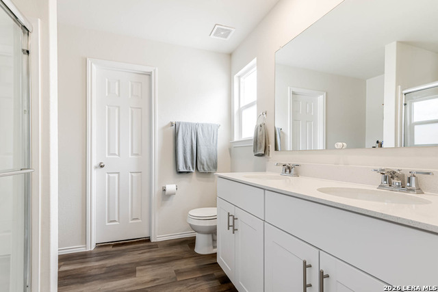 Image 22 of 38 For 10203 Band Wagon