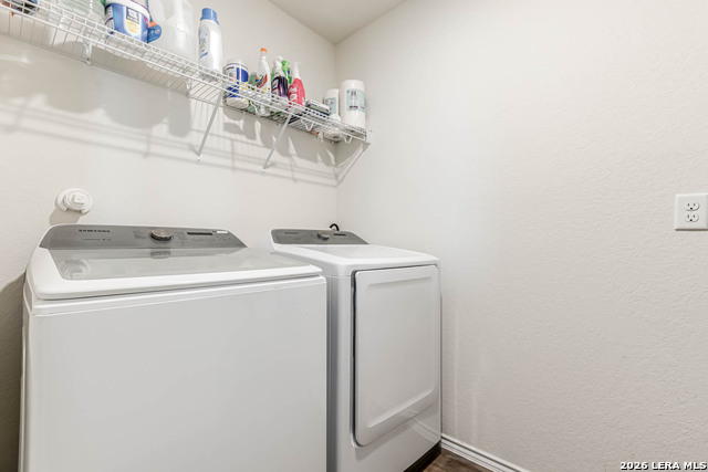 Image 30 of 38 For 10203 Band Wagon