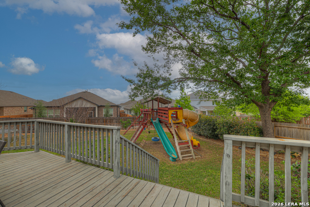 Image 43 of 46 For 2335 Oak Pebble