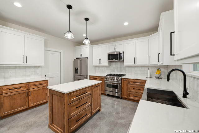 Image 11 of 44 For 812 Lafayette