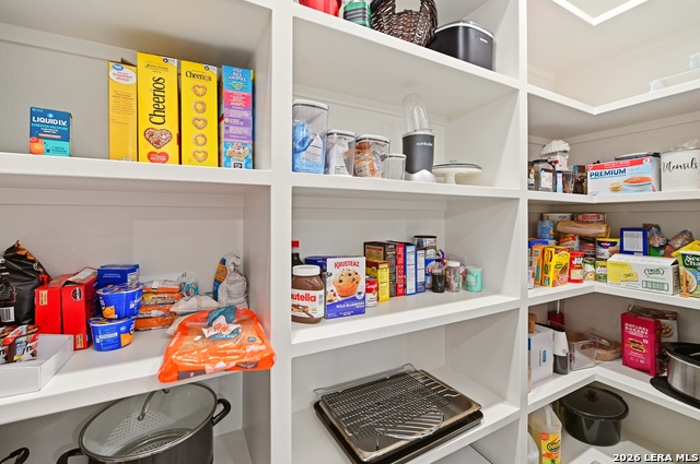 Image 13 of 44 For 812 Lafayette