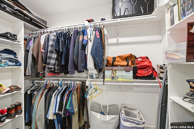 Image 21 of 44 For 812 Lafayette