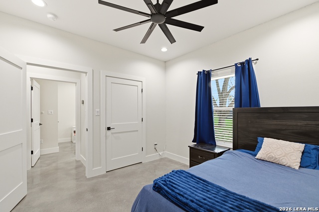 Image 31 of 44 For 812 Lafayette