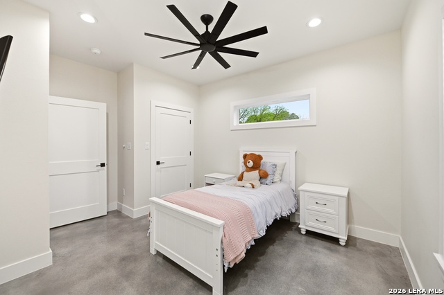 Image 36 of 44 For 812 Lafayette