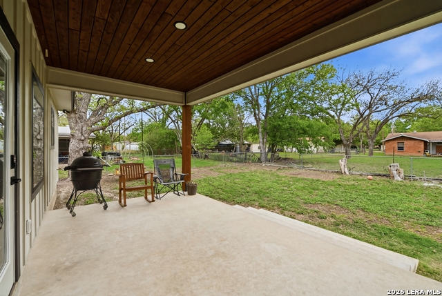 Image 39 of 44 For 812 Lafayette