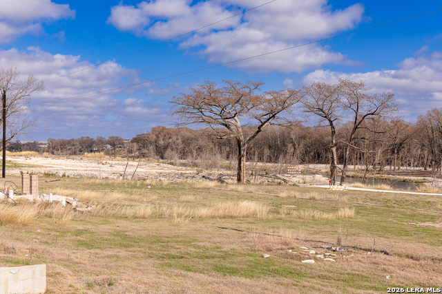 Image 14 of 31 For 2106 Waterfront Dr