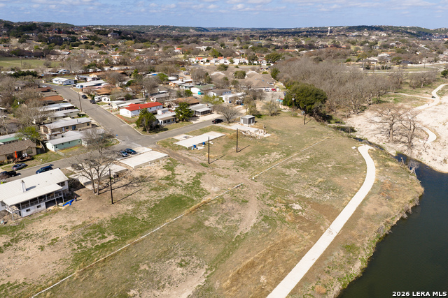 Image 26 of 31 For 2106 Waterfront Dr