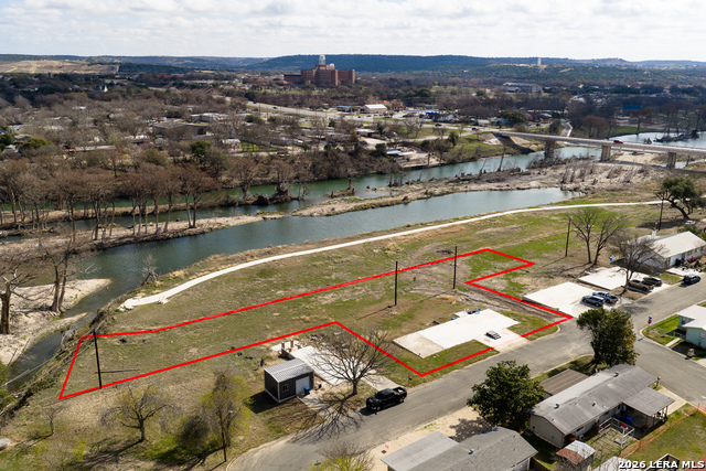 Image 30 of 31 For 2106 Waterfront Dr