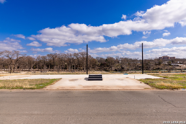 Image 6 of 31 For 2106 Waterfront Dr