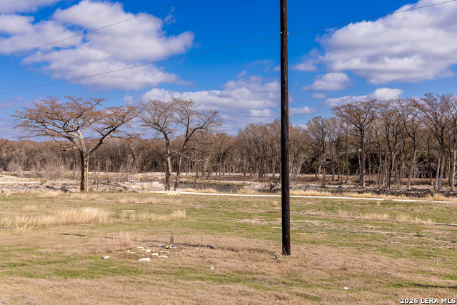 Image 7 of 31 For 2106 Waterfront Dr