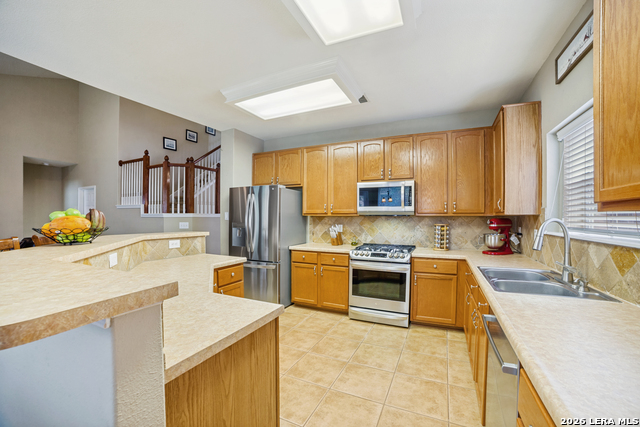 Image 15 of 27 For 5711 Lasalle Way