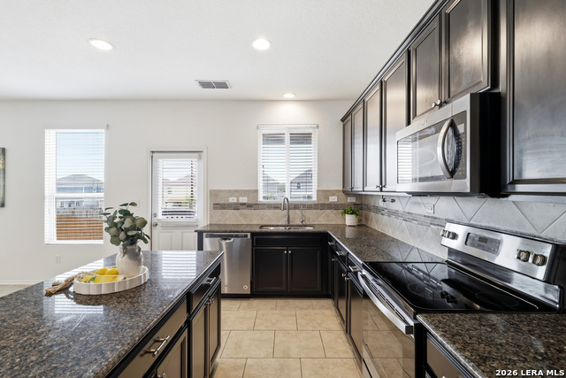 Image 11 of 30 For 10523 Noble Canyon