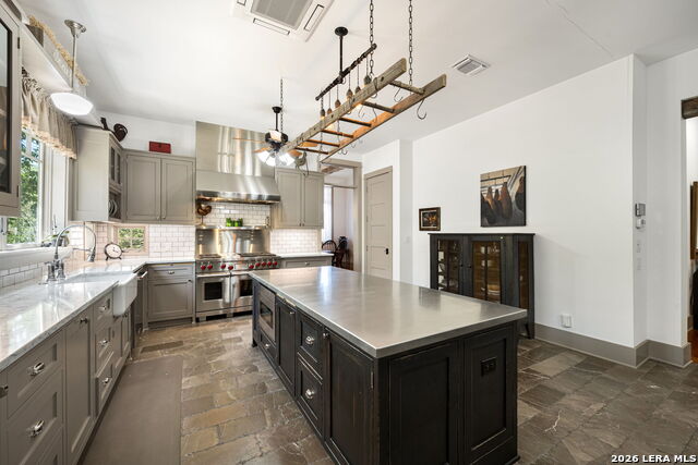 Image 10 of 41 For 114 Turnberry