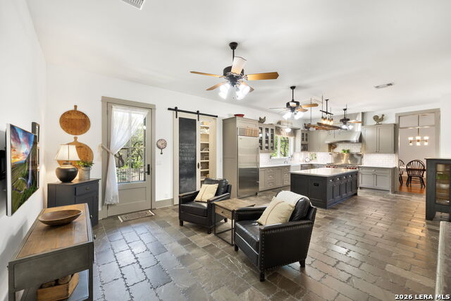 Image 11 of 41 For 114 Turnberry