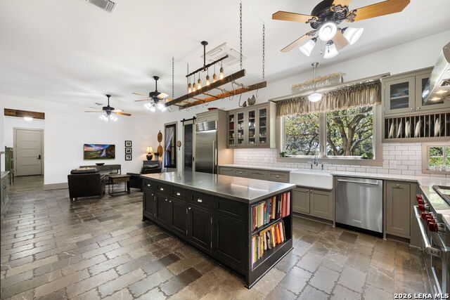 Image 15 of 41 For 114 Turnberry