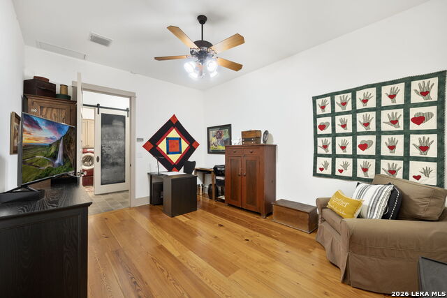 Image 20 of 41 For 114 Turnberry