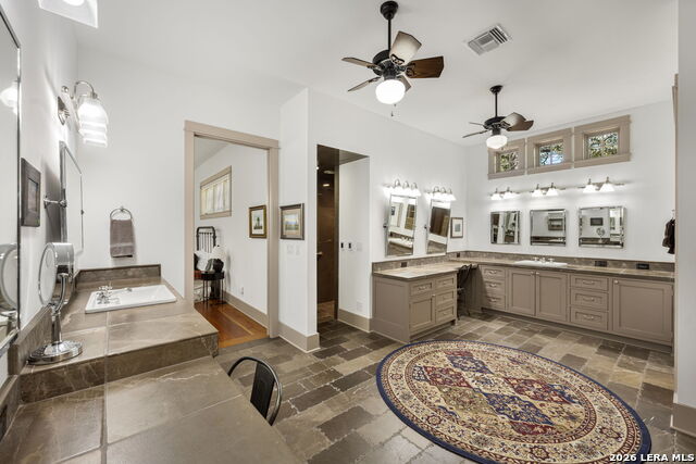 Image 24 of 41 For 114 Turnberry