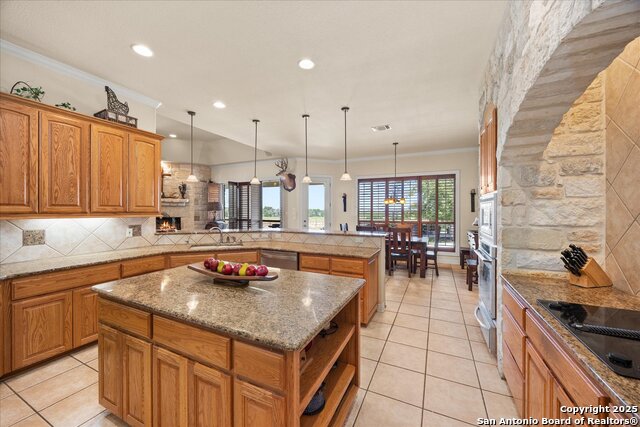 Image 18 of 55 For 34 Cravey Rd