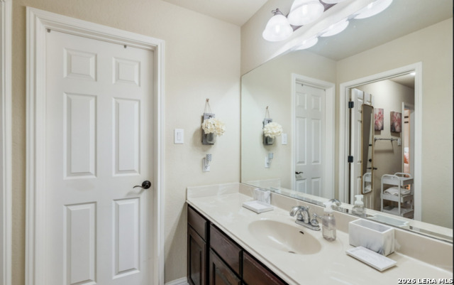 Image 19 of 22 For 18211 Branson Falls