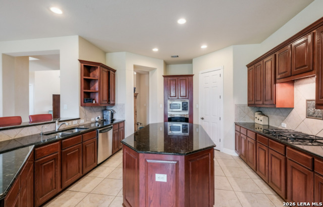 Image 7 of 22 For 18211 Branson Falls