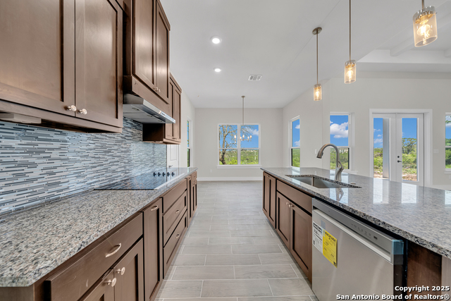 Image 22 of 53 For 1585 Pr 2771