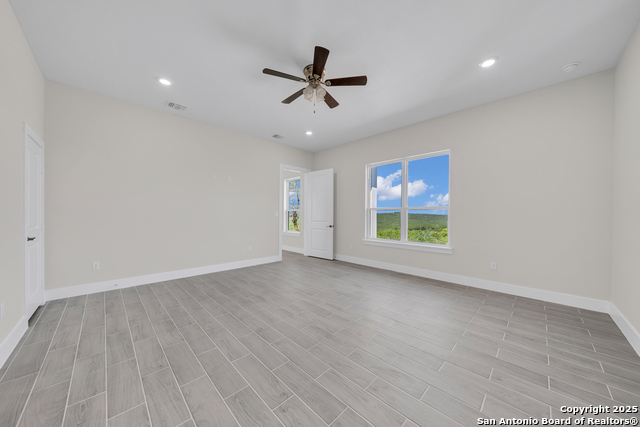 Image 28 of 53 For 1585 Pr 2771