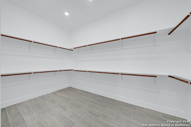 Image 34 of 53 For 1585 Pr 2771