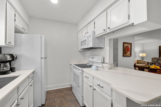 Image 12 of 26 For 10955 Wurzbach Rd  102