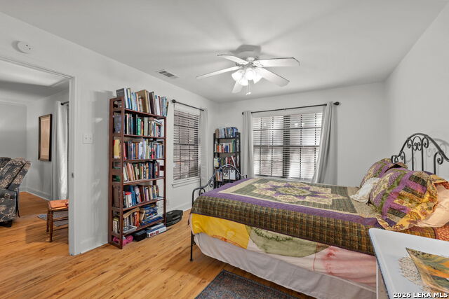 Image 14 of 26 For 10955 Wurzbach Rd  102