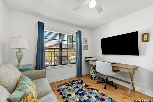 Image 18 of 26 For 10955 Wurzbach Rd  102