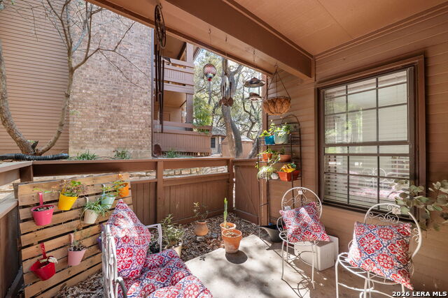 Image 21 of 26 For 10955 Wurzbach Rd  102