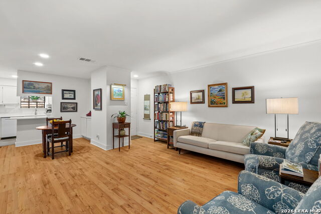 Image 3 of 26 For 10955 Wurzbach Rd  102