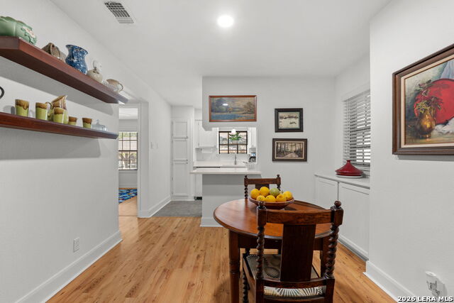 Image 8 of 26 For 10955 Wurzbach Rd  102