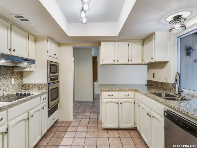 Image 12 of 16 For 11915 Pepperidge Cv