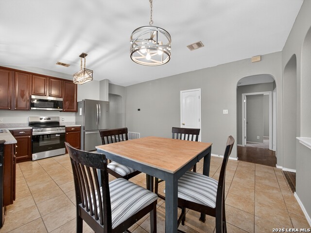 Image 10 of 37 For 211 Starling Creek