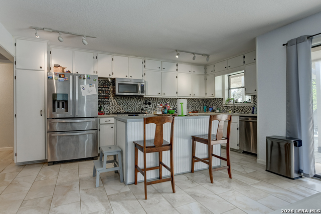 Image 11 of 51 For 135 Pullman  