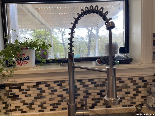 Image 13 of 51 For 135 Pullman  