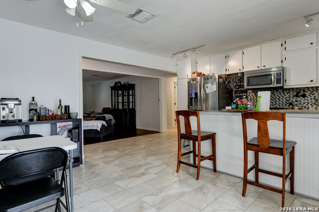 Image 14 of 51 For 135 Pullman  