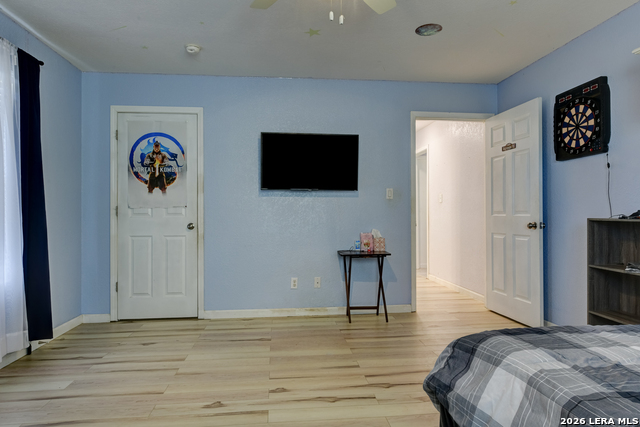 Image 24 of 51 For 135 Pullman  