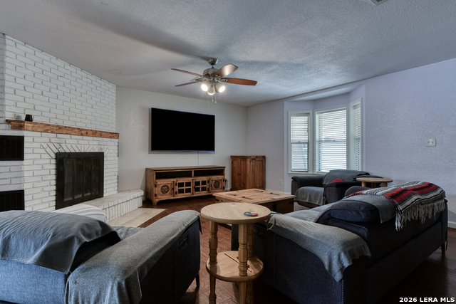 Image 7 of 51 For 135 Pullman  